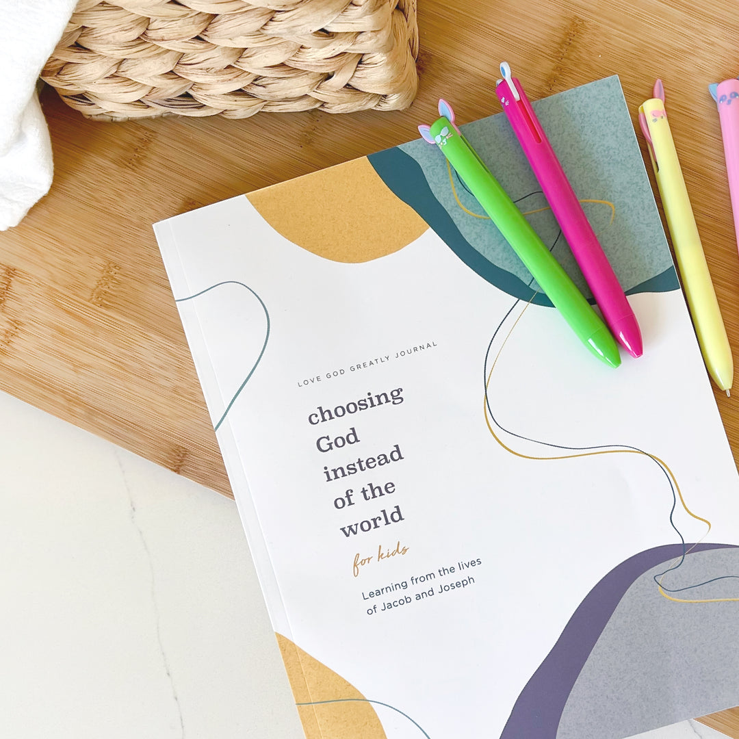 Choosing God Instead of the World for Kids (Physical Copy)