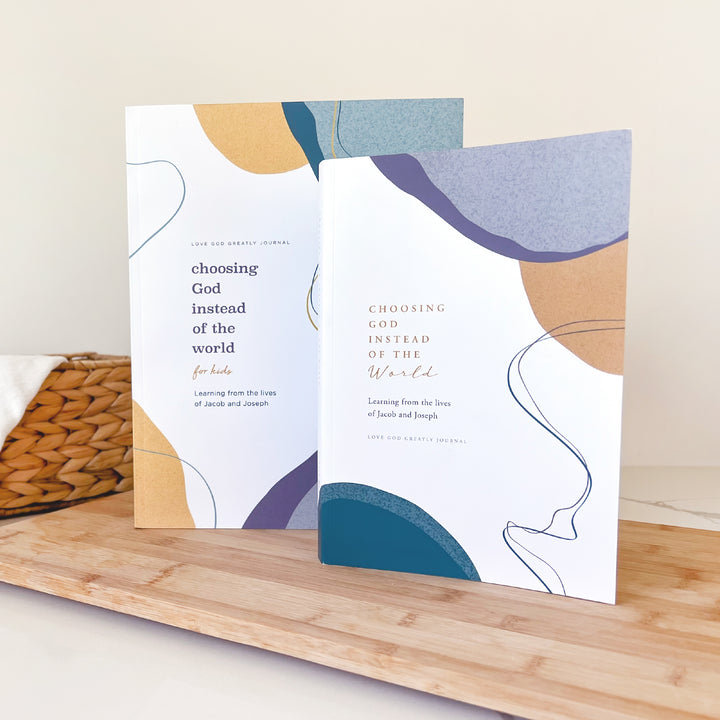 Choosing God Instead of the World for Kids (Physical Copy)